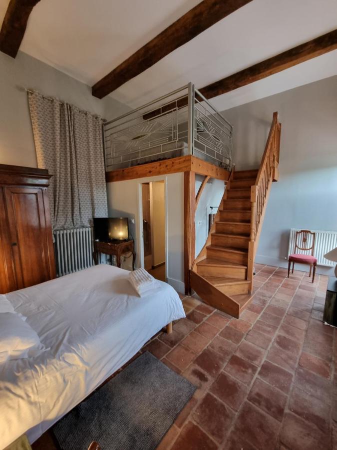 Bed and Breakfast Domaine De Belcayre Монтобан Экстерьер фото