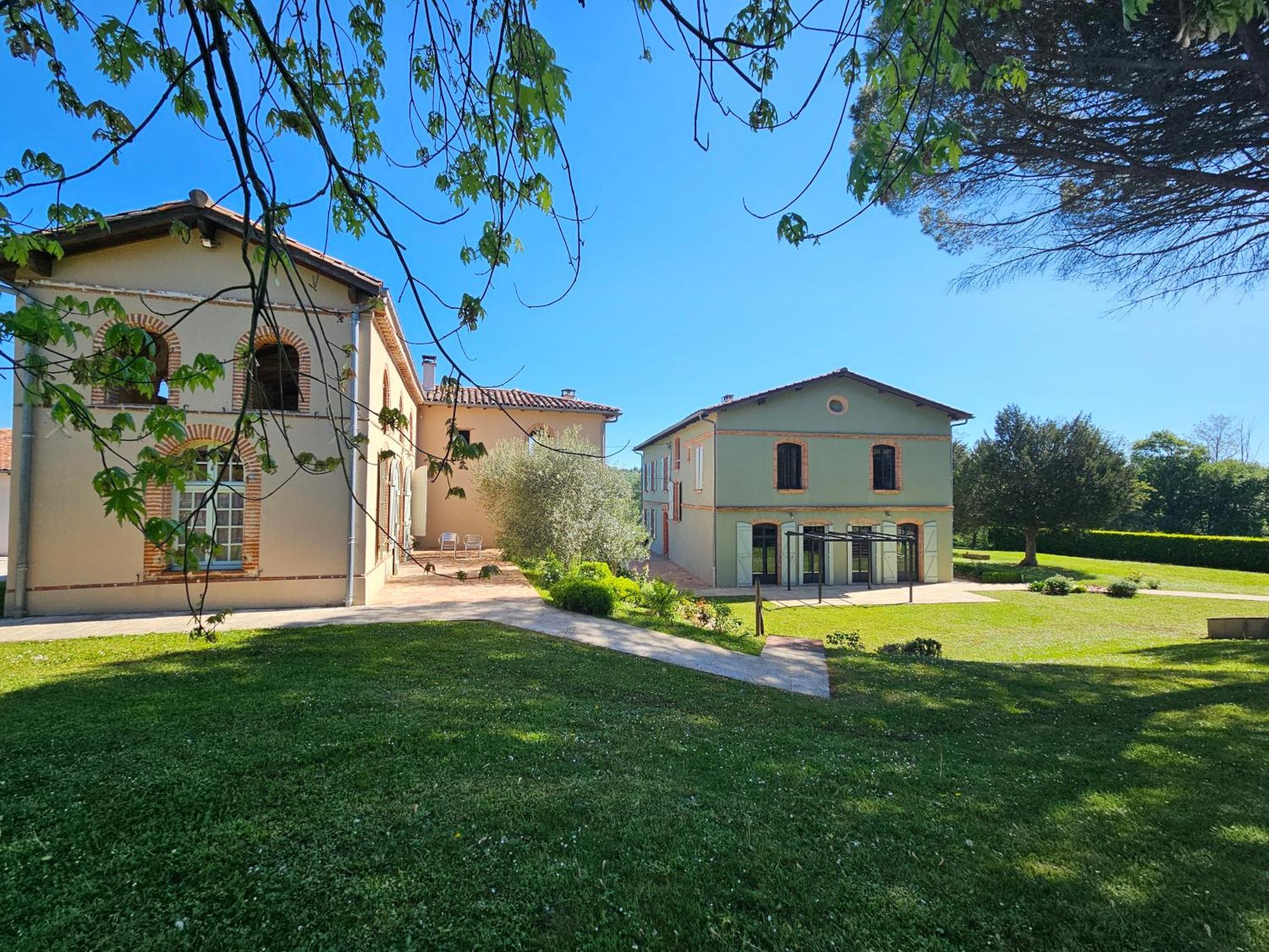 Bed and Breakfast Domaine De Belcayre Монтобан Экстерьер фото