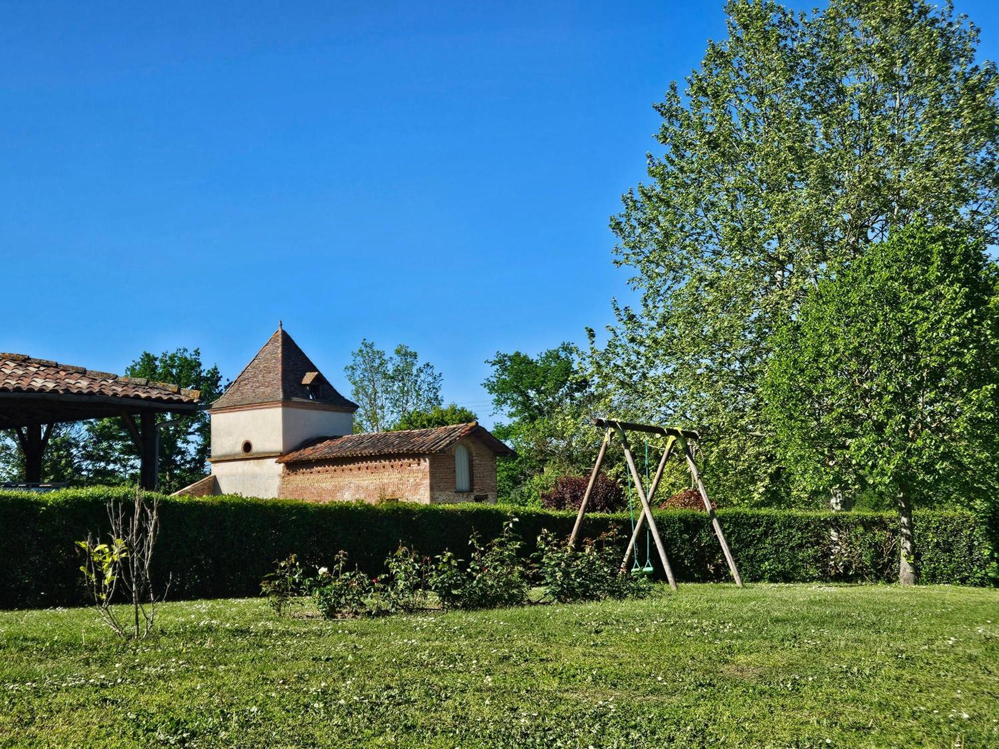 Bed and Breakfast Domaine De Belcayre Монтобан Экстерьер фото