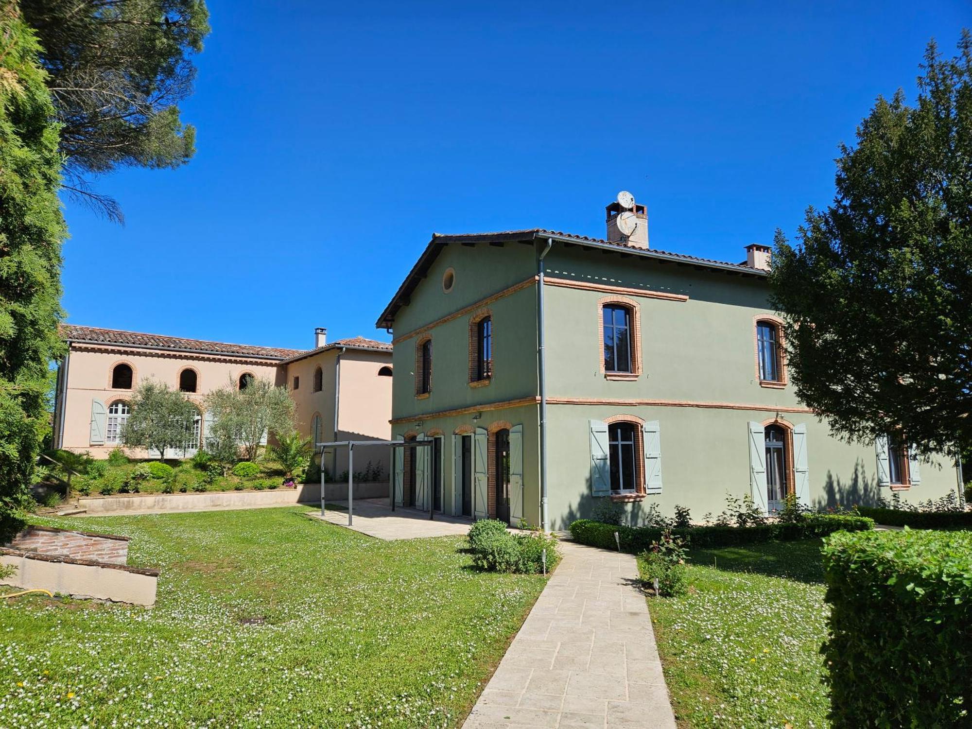 Bed and Breakfast Domaine De Belcayre Монтобан Экстерьер фото