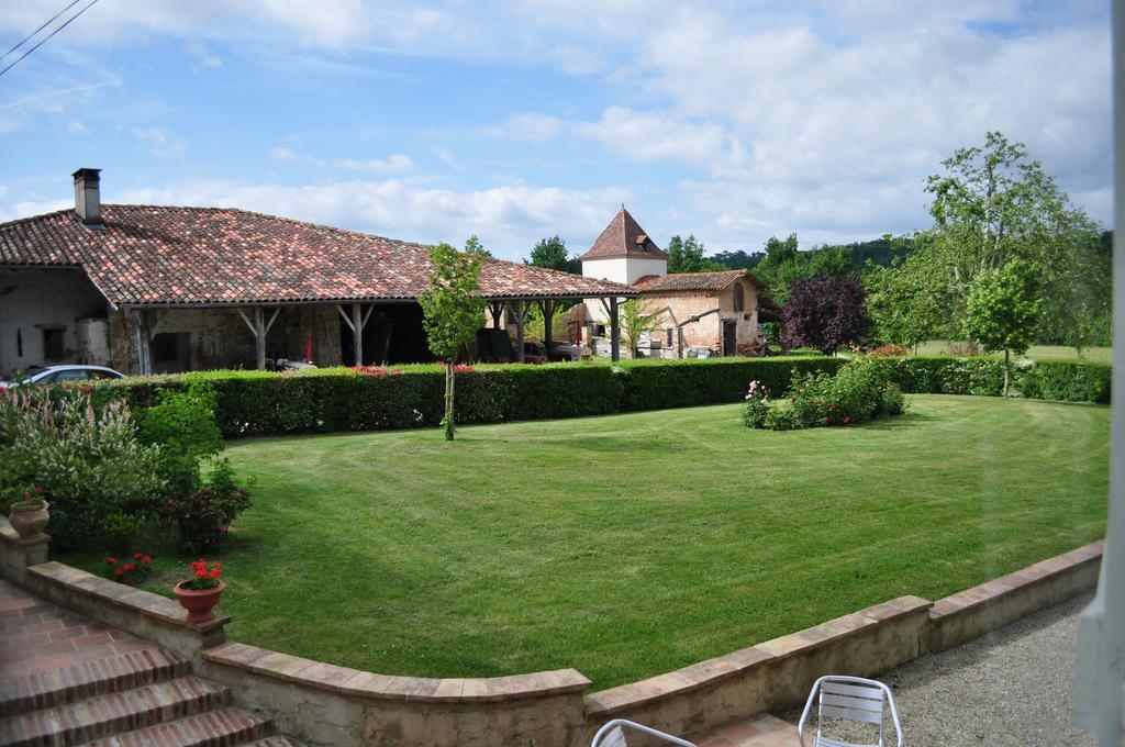 Bed and Breakfast Domaine De Belcayre Монтобан Экстерьер фото